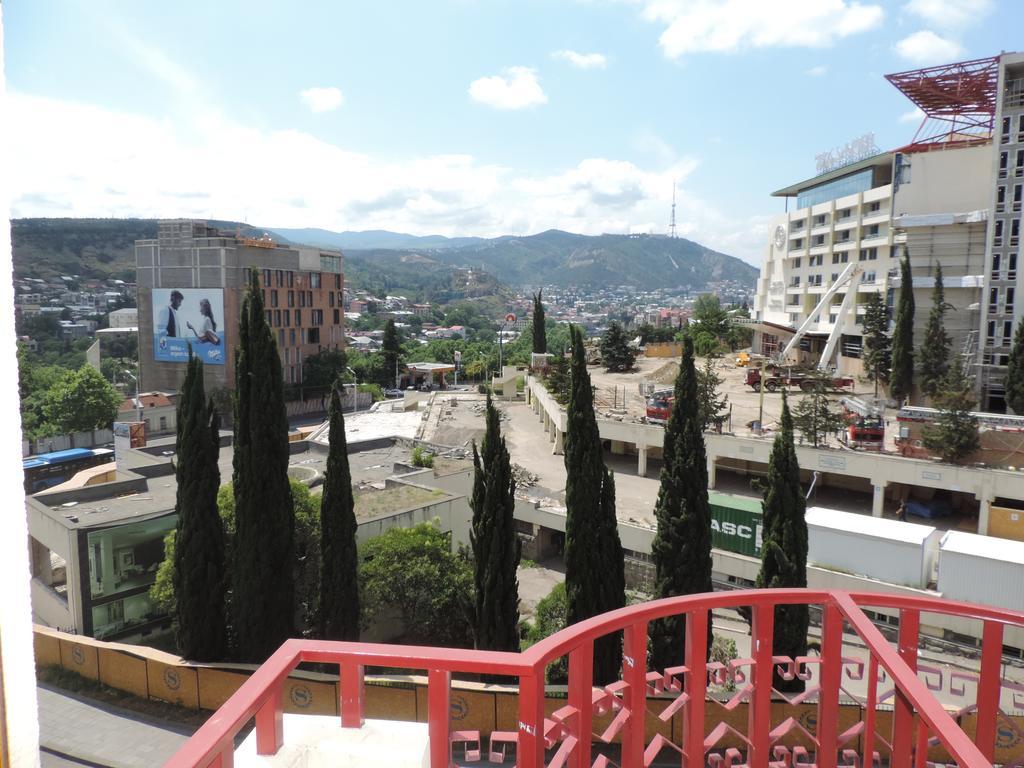 Begi Hotel Tbilisi Exteriör bild
