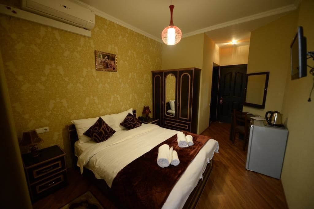 Begi Hotel Tbilisi Exteriör bild