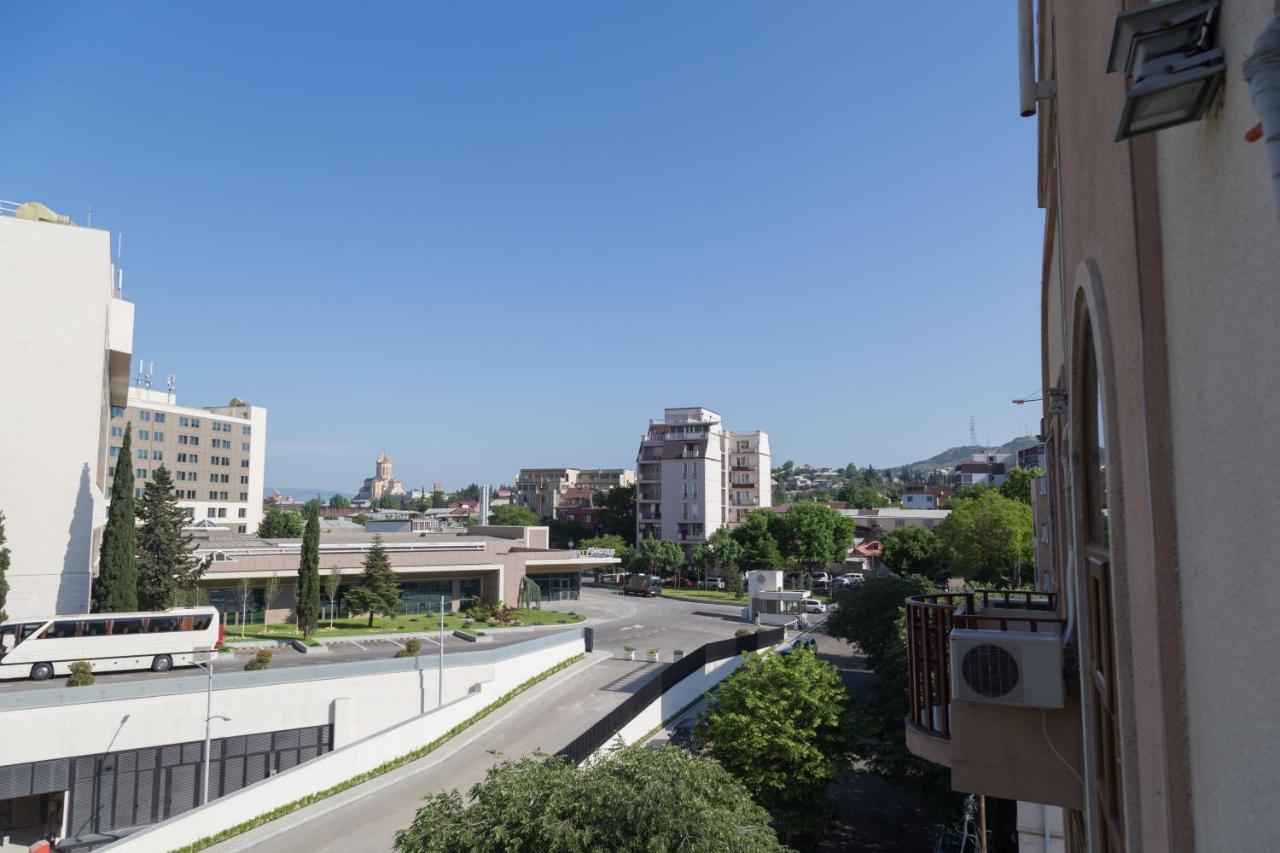 Begi Hotel Tbilisi Exteriör bild